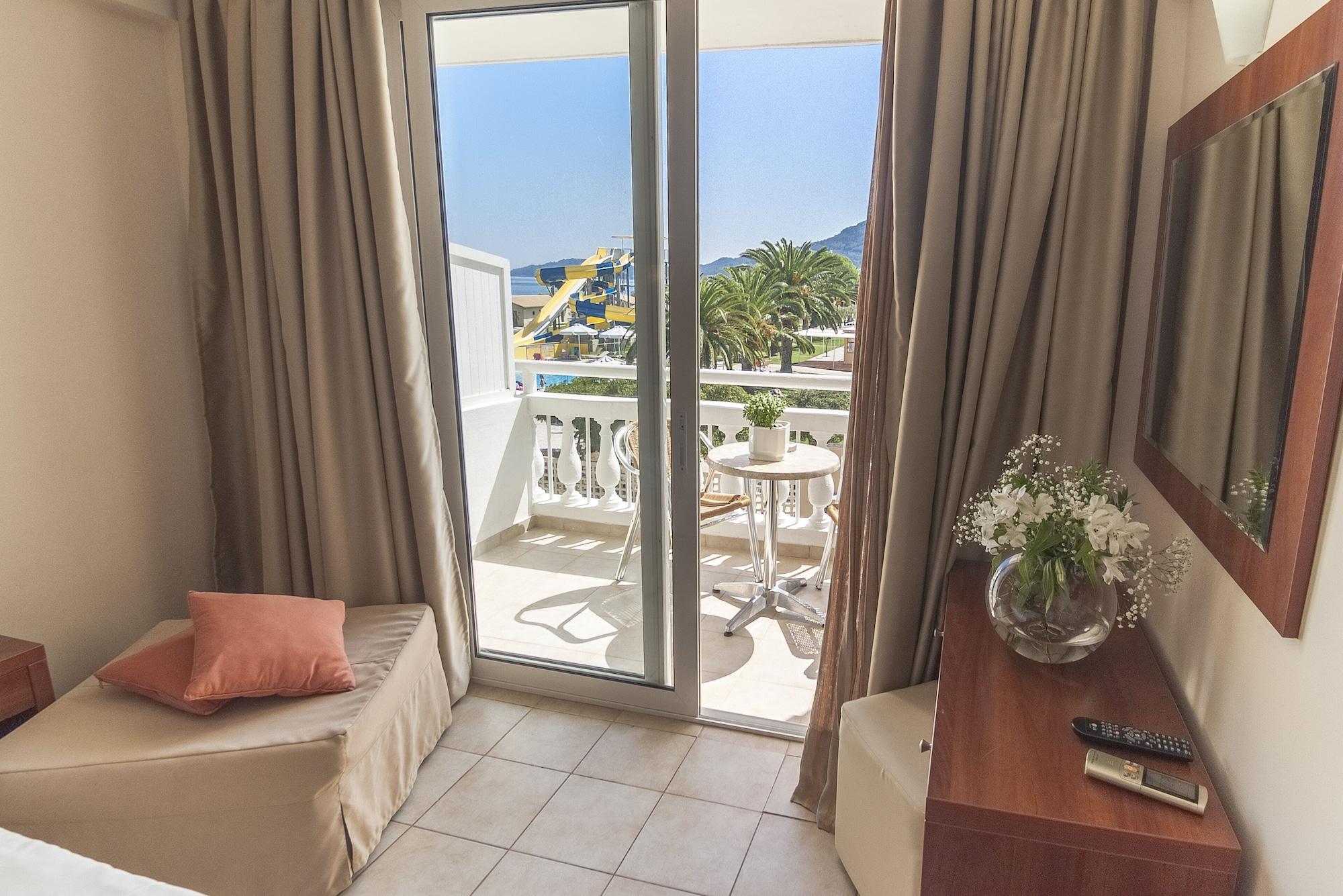 Messonghi Beach Holiday Resort Moraitika Bagian luar foto