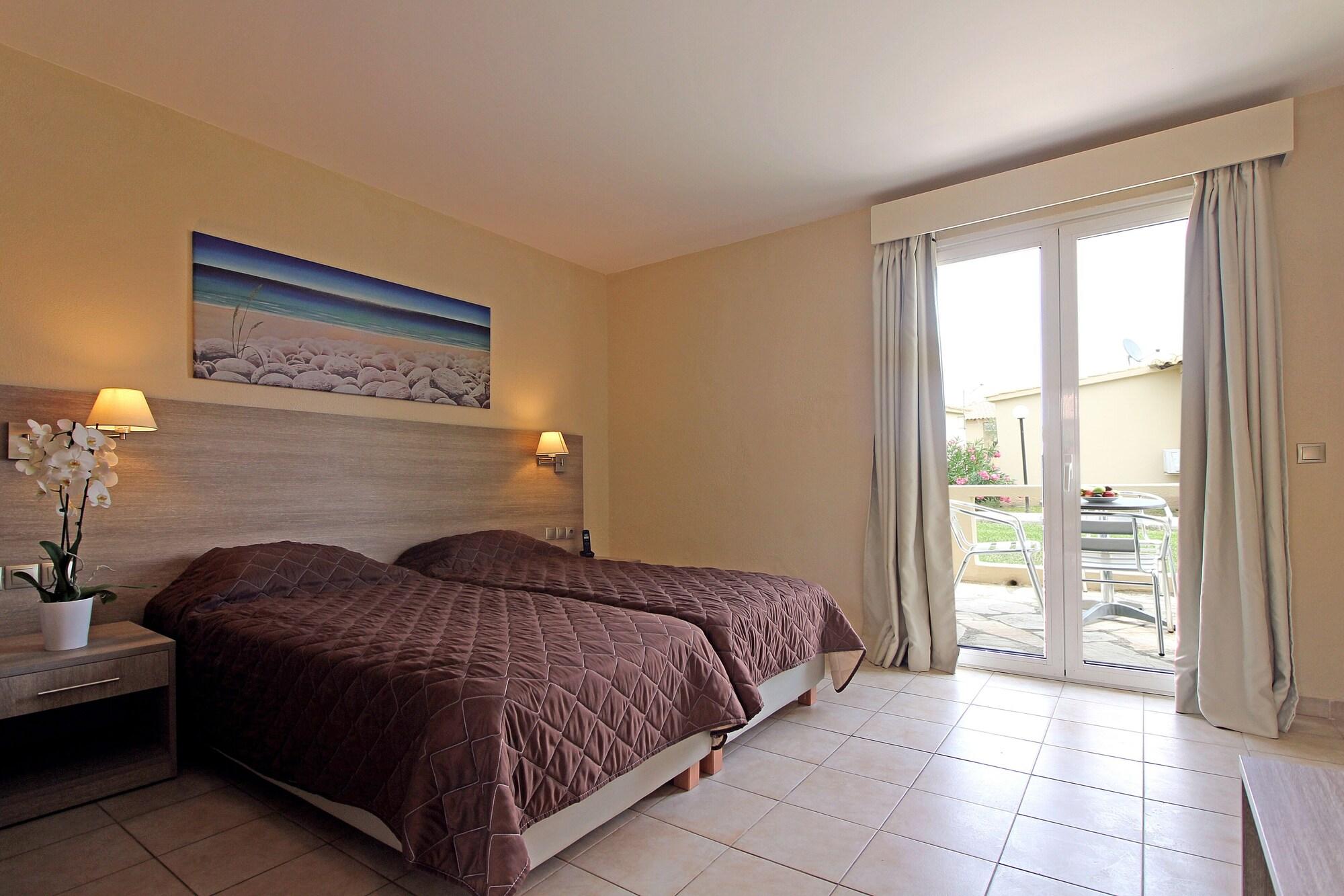 Messonghi Beach Holiday Resort Moraitika Bagian luar foto