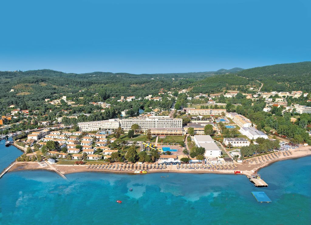 Messonghi Beach Holiday Resort Moraitika Bagian luar foto